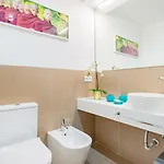 Oeiras Modern And Spacious Flat