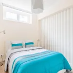 Oeiras Modern And Spacious Flat * Paco de Arcos