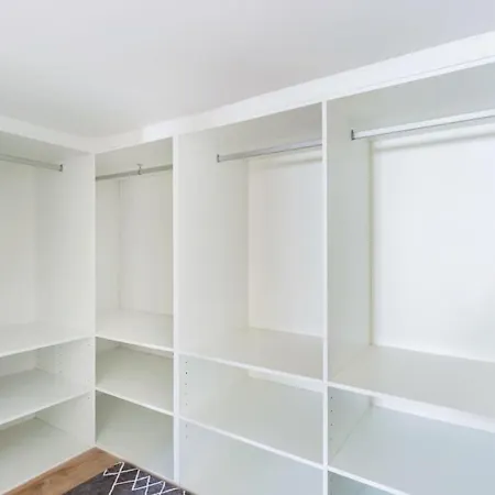 Oeiras Modern And Spacious Flat *