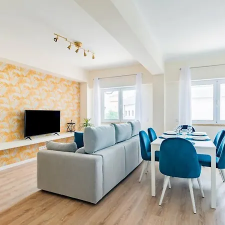 Oeiras Modern And Spacious Flat