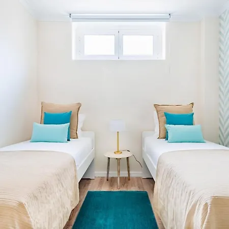 Oeiras Modern And Spacious Flat *