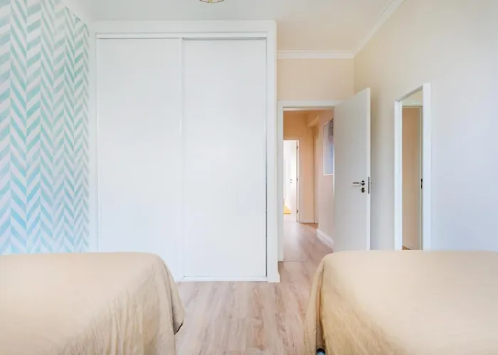 Oeiras Modern And Spacious Flat Lägenhet Paço de Arcos