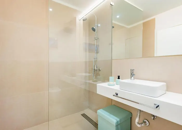 Lägenhet Oeiras Modern And Spacious Flat Paço de Arcos
